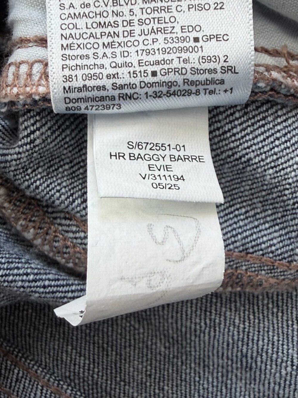 Old Navy High Rise Barrel Leg Jeans Womens 14 Short Blue Denim Skater Baggy - Picture 10 of 12